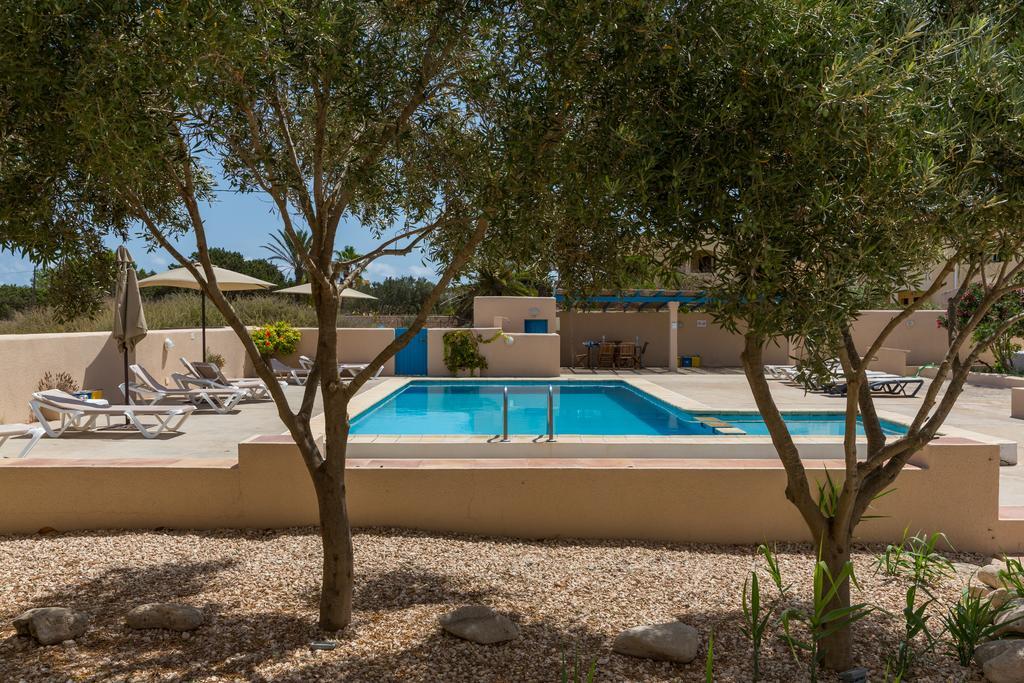 Hostal Mayans Es Pujols Εξωτερικό φωτογραφία