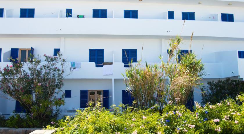 Hostal Mayans Es Pujols Εξωτερικό φωτογραφία