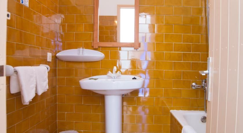Hostal Mayans Es Pujols Εξωτερικό φωτογραφία