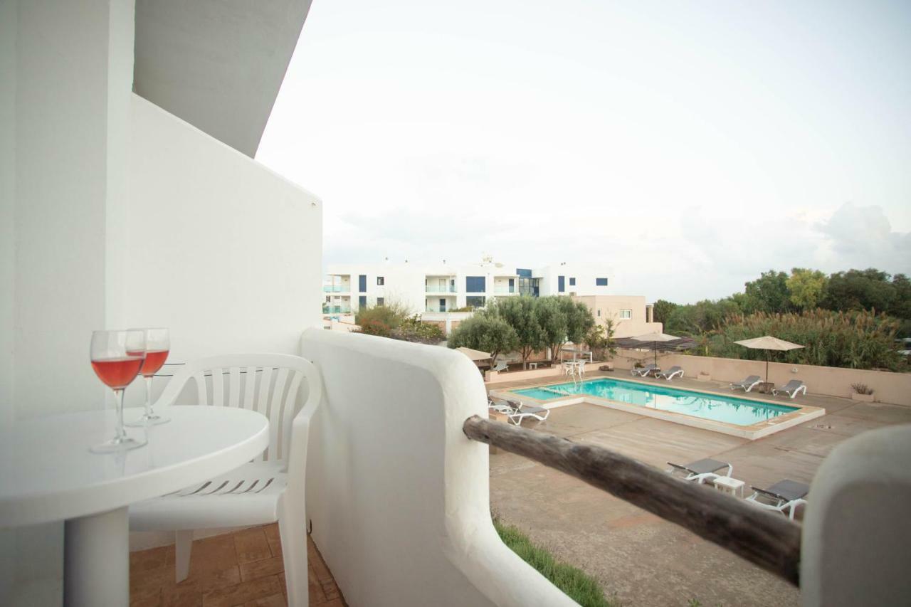 Hostal Mayans Es Pujols Εξωτερικό φωτογραφία